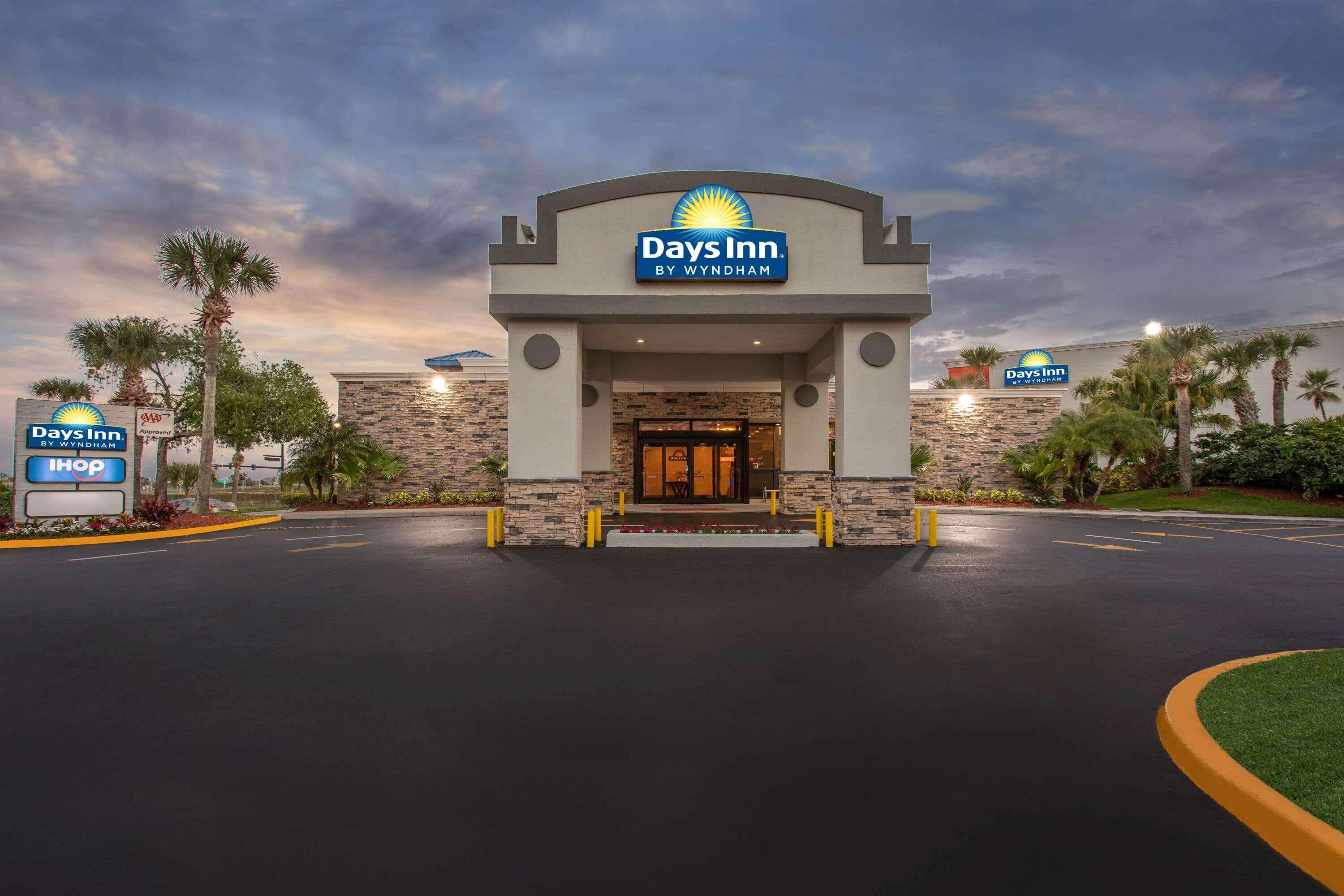 Days Inn By Wyndham Orlando Conv. Center/International Dr Williamsburg Dış mekan fotoğraf