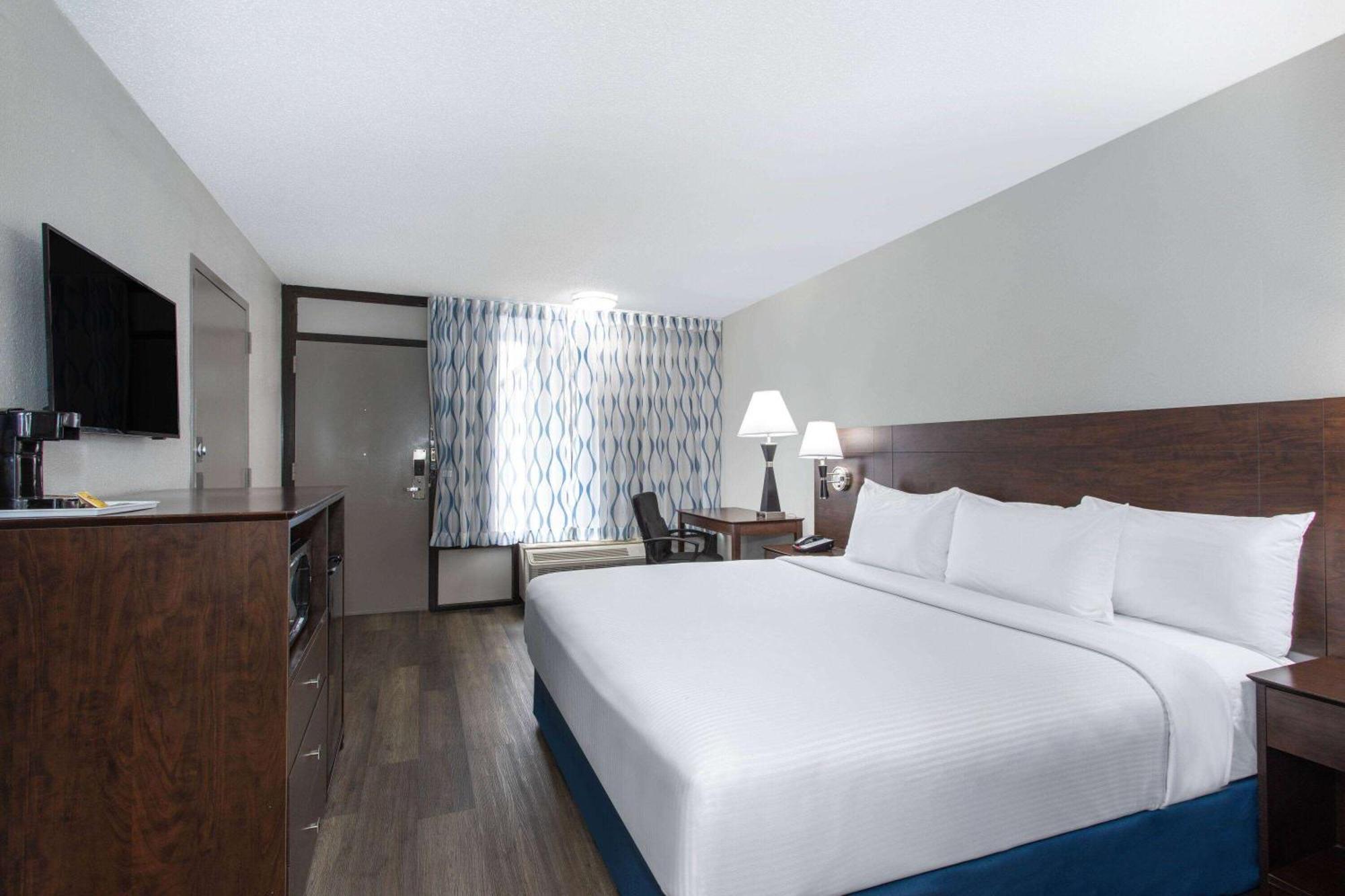 Days Inn By Wyndham Orlando Conv. Center/International Dr Williamsburg Dış mekan fotoğraf