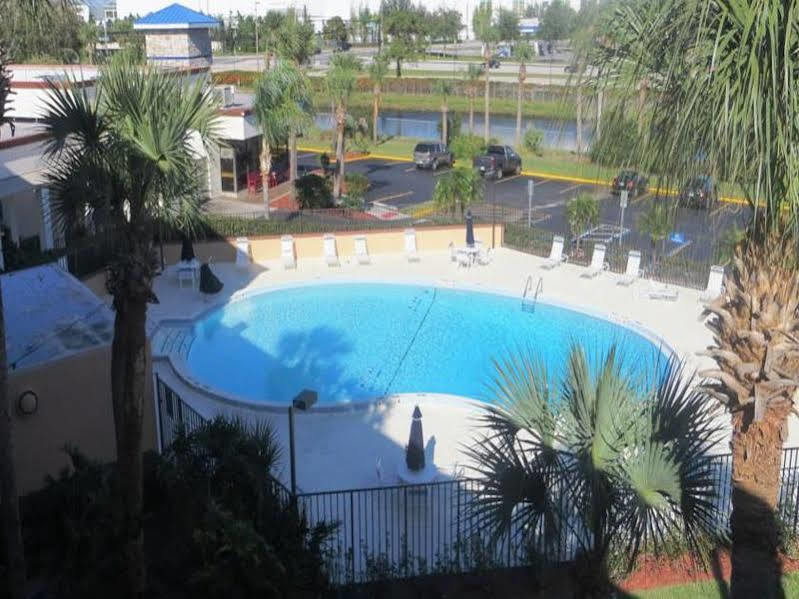 Days Inn By Wyndham Orlando Conv. Center/International Dr Williamsburg Dış mekan fotoğraf